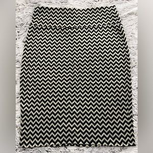LuLaRoe “Cassie” Skirt -Medium